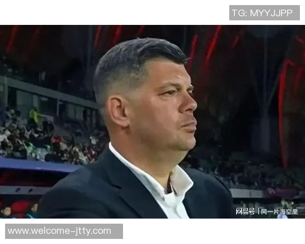 海牛新任主帅里斯蒂奇寄语球队携手共进共同实现明年目标 海牛新任主帅里斯蒂奇寄语球队携手共进共同实现明年目标