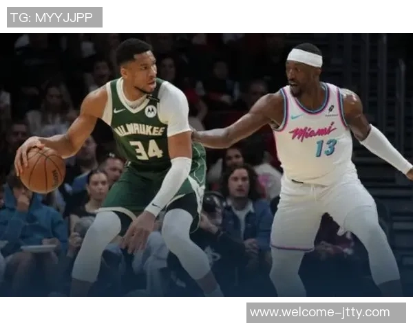 字母哥火力全开22投16中砍下37分8板7助2盖帽带队大胜正负值高达18