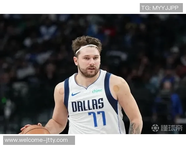 东契奇末节失准全场24投11中贡献27分11板7助攻三分球命中率不佳