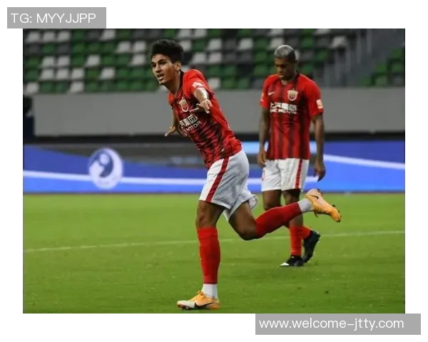 阿布拉汗在海港的告别与五年珍贵旅程的回忆与感悟 阿布拉汗在海港的告别与五年珍贵旅程的回忆与感悟